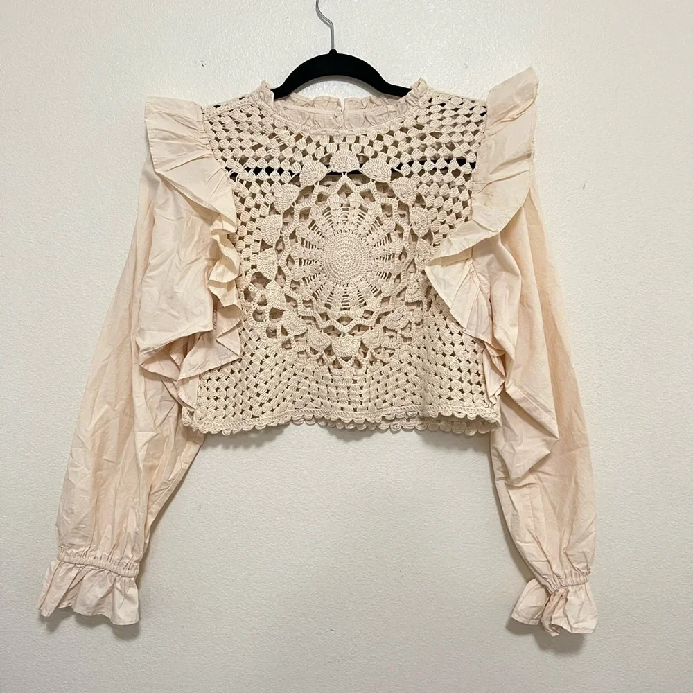 Zara boho crochet knit ruffle top blogger favorite